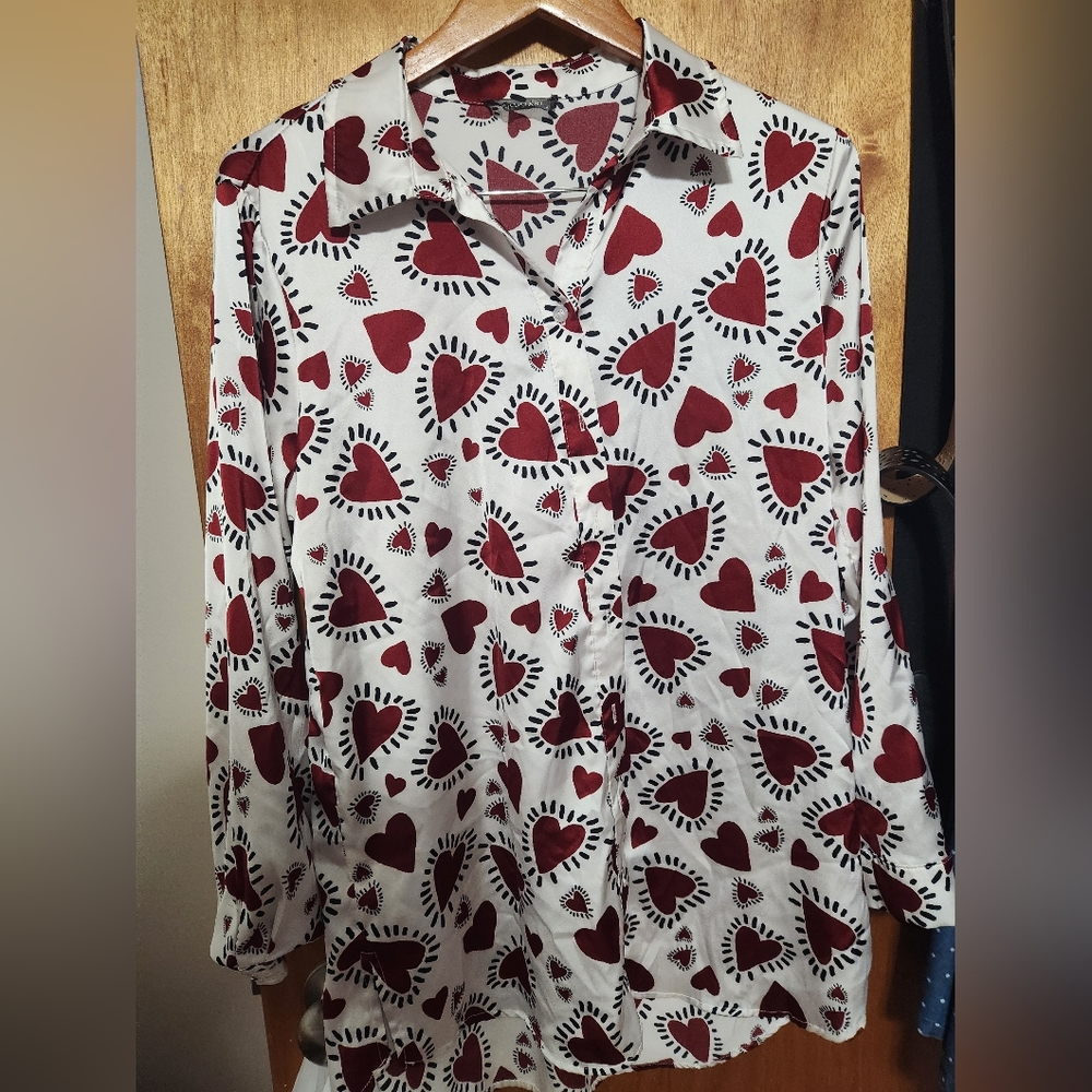 Heart Pattern Button-Up Shirt Oversized And Long In Back